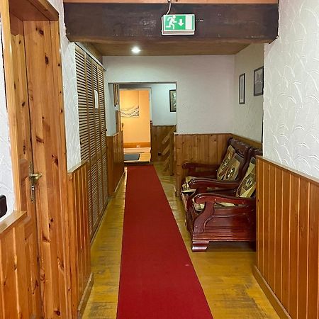 Hotel Altes Faehrhaus Duisburg Exterior foto
